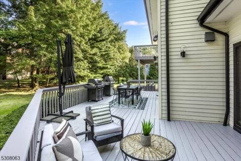 4 Ash Avenue West Orange NJ 07052