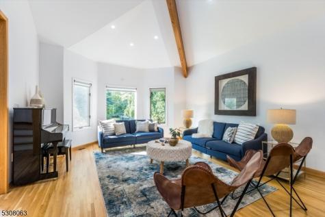 4 Ash Avenue West Orange NJ 07052