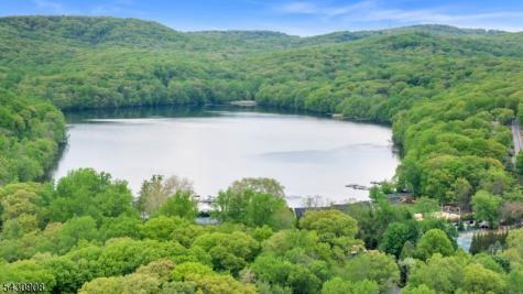 20 Diann Drive Montville NJ 07045