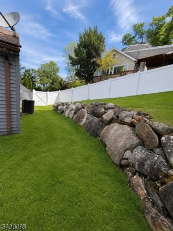 75 Lake Trail E Wayne NJ 07470