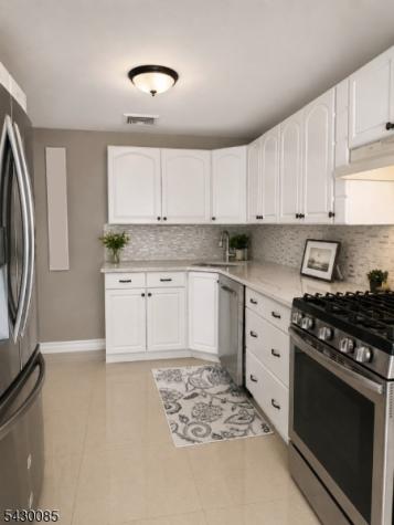 75 Lake Trail E Wayne NJ 07470