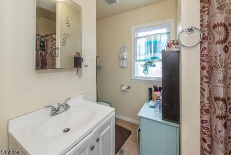 43 Fritz Street Bloomfield NJ 07003