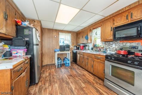 43 Fritz Street Bloomfield NJ 07003