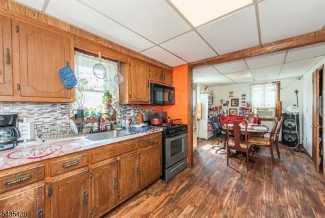43 Fritz Street Bloomfield NJ 07003