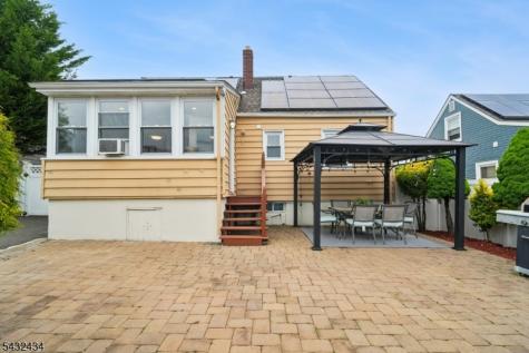 26 Rutgers Place Bloomfield NJ 07003