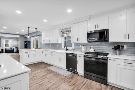 17 Landry Road Franklin NJ 08873