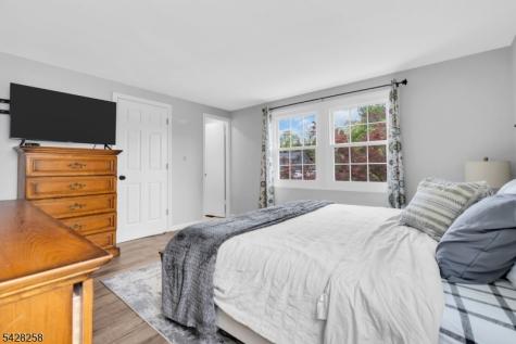 17 Landry Road Franklin NJ 08873