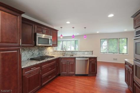 77 Schwin Drive Clark NJ 07066