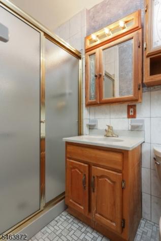 77 Schwin Drive Clark NJ 07066