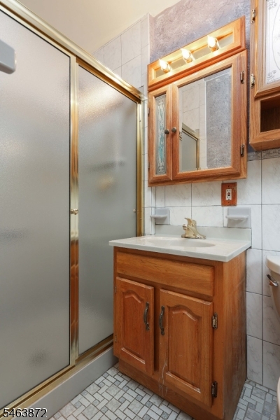 77 Schwin Drive Clark NJ 07066