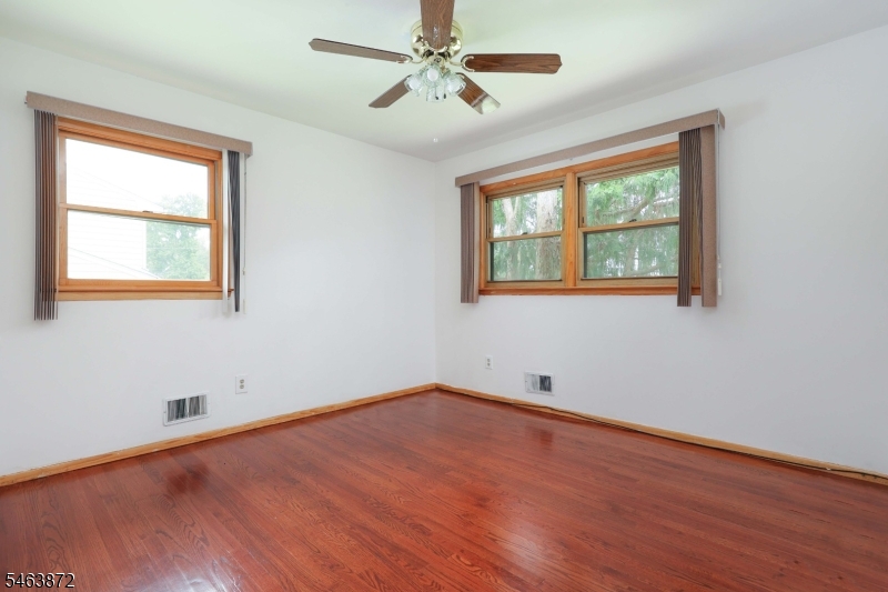 77 Schwin Drive Clark NJ 07066