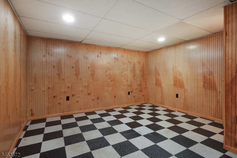 77 Schwin Drive Clark NJ 07066