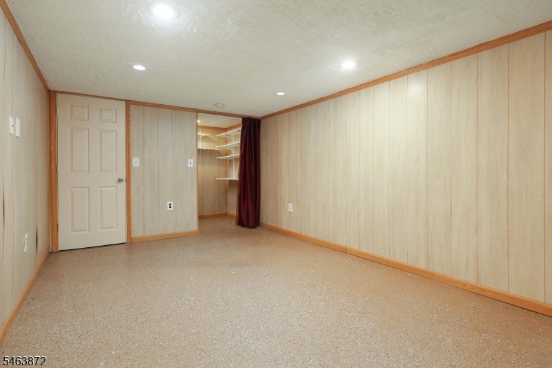 77 Schwin Drive Clark NJ 07066