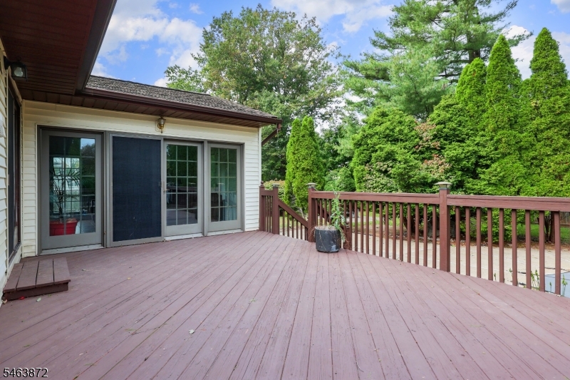 77 Schwin Drive Clark NJ 07066