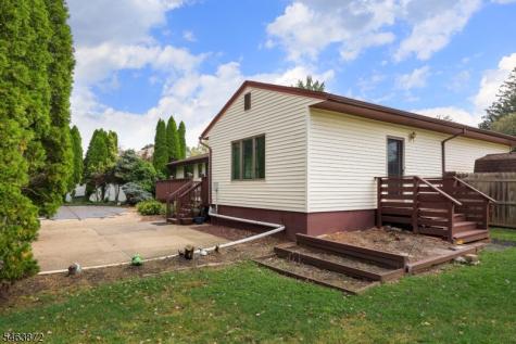 77 Schwin Drive Clark NJ 07066