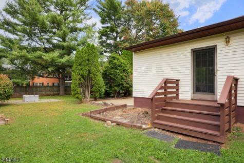 77 Schwin Drive Clark NJ 07066
