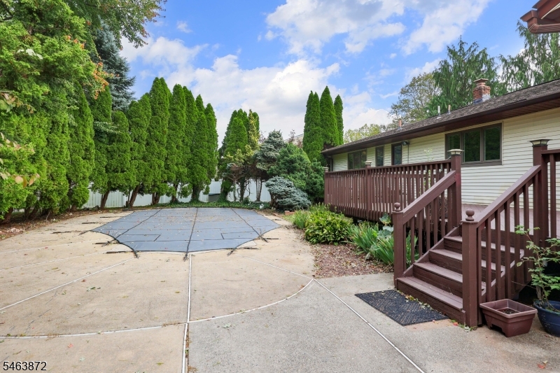 77 Schwin Drive Clark NJ 07066