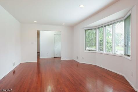 77 Schwin Drive Clark NJ 07066