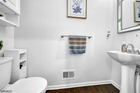 1909 Gary Road Greenwich NJ 08886