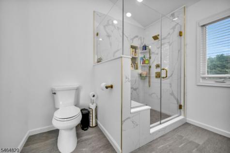 1909 Gary Road Greenwich NJ 08886