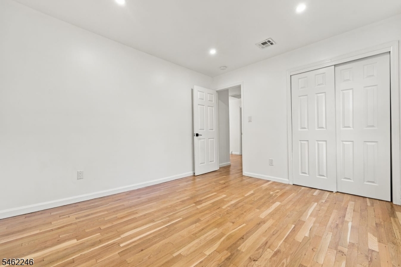 152 Glenwood Court Union NJ 07083