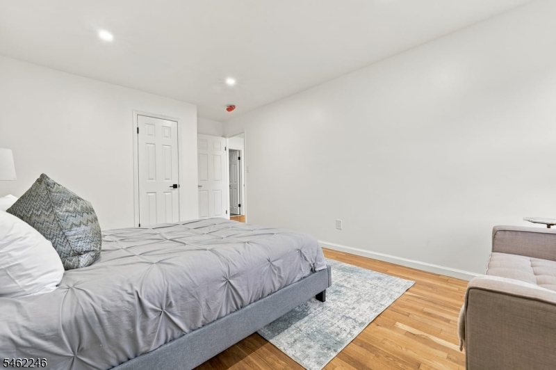 152 Glenwood Court Union NJ 07083