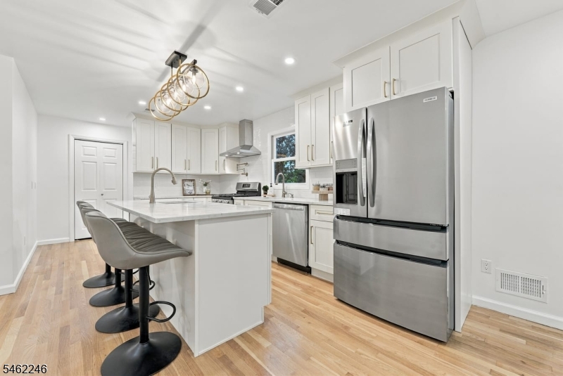 152 Glenwood Court Union NJ 07083
