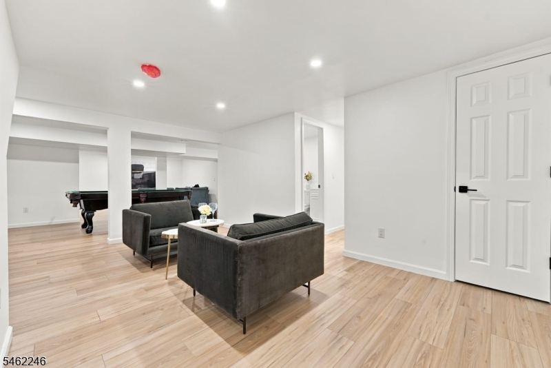 152 Glenwood Court Union NJ 07083