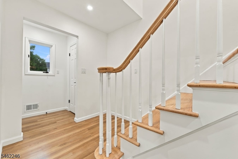 152 Glenwood Court Union NJ 07083