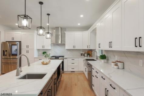 17 Blake Drive Clark NJ 07066