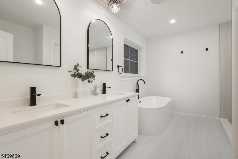 17 Blake Drive Clark NJ 07066