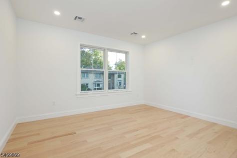 17 Blake Drive Clark NJ 07066