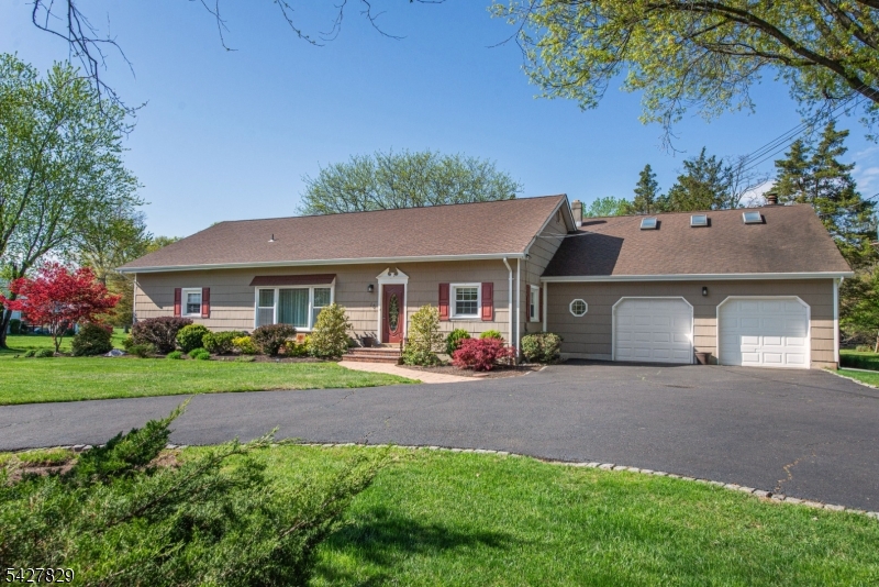 18 Stonewyck Drive Hillsborough NJ 08844