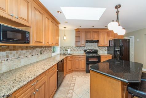 18 Stonewyck Drive Hillsborough NJ 08844