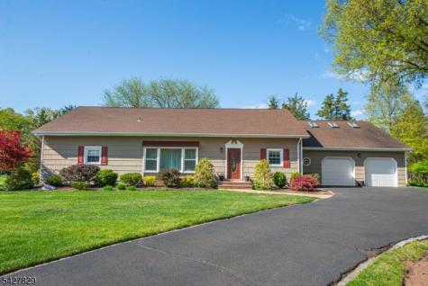 18 Stonewyck Drive Hillsborough NJ 08844