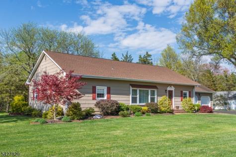 18 Stonewyck Drive Hillsborough NJ 08844