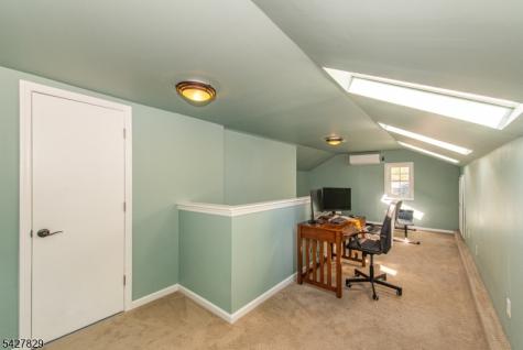 18 Stonewyck Drive Hillsborough NJ 08844