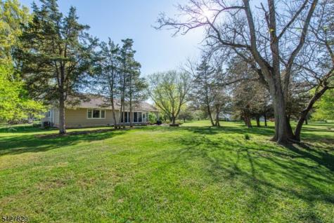 18 Stonewyck Drive Hillsborough NJ 08844