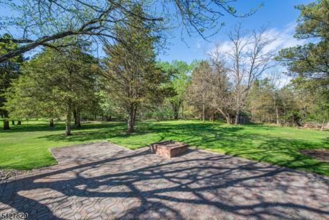 18 Stonewyck Drive Hillsborough NJ 08844