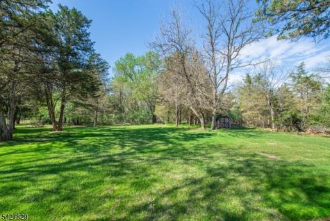 18 Stonewyck Drive Hillsborough NJ 08844
