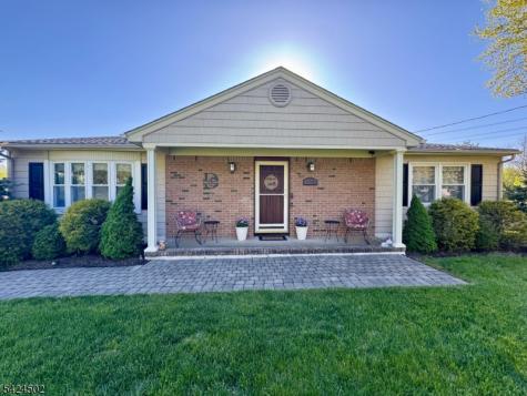 58 Dewey Avenue High Bridge NJ 08829