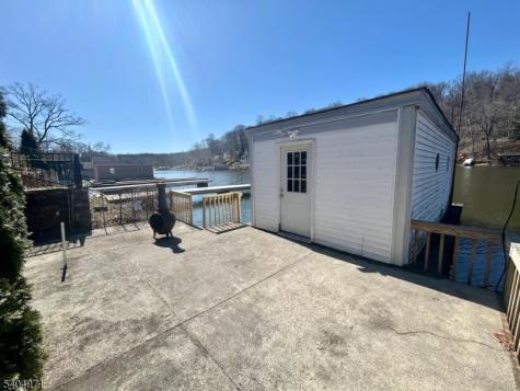 38 W River Styx Road Hopatcong NJ 07843