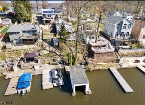 38 W River Styx Road Hopatcong NJ 07843
