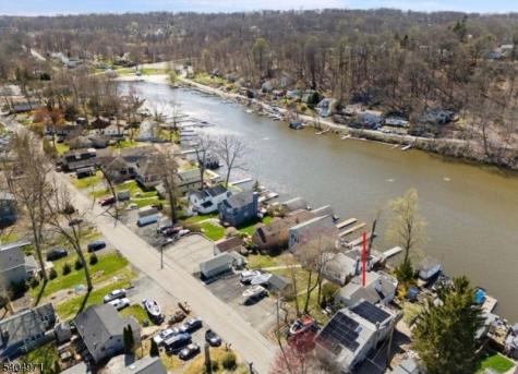 38 W River Styx Road Hopatcong NJ 07843