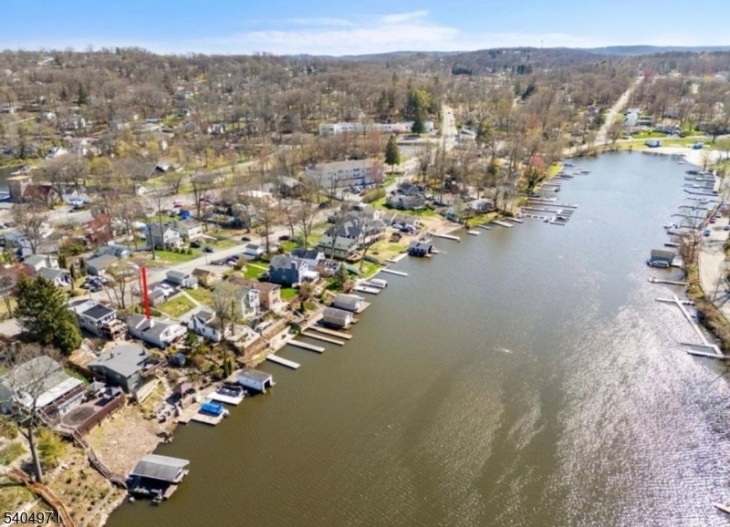 38 W River Styx Road Hopatcong NJ 07843