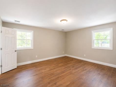 220 Brook Valley Road Montville NJ 07082