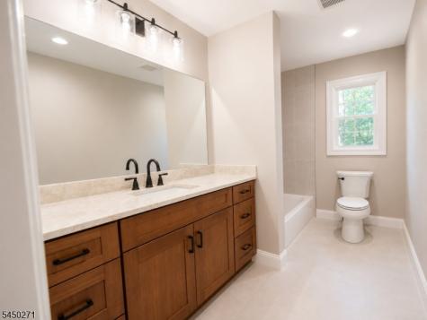 220 Brook Valley Road Montville NJ 07082