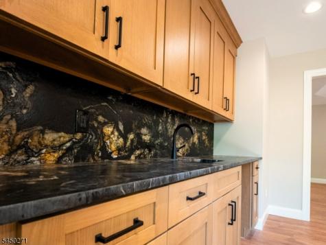 220 Brook Valley Road Montville NJ 07082