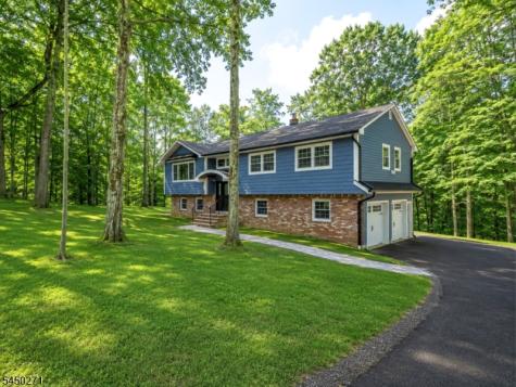 220 Brook Valley Road Montville NJ 07082