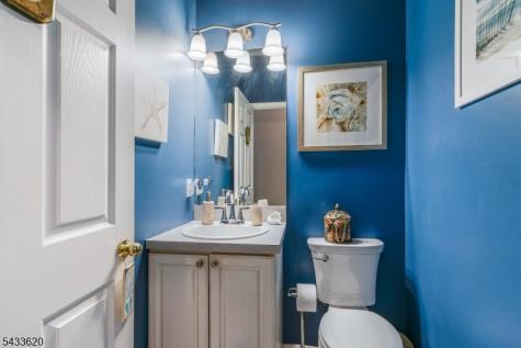 228 Woodside Lane Bridgewater NJ 08807